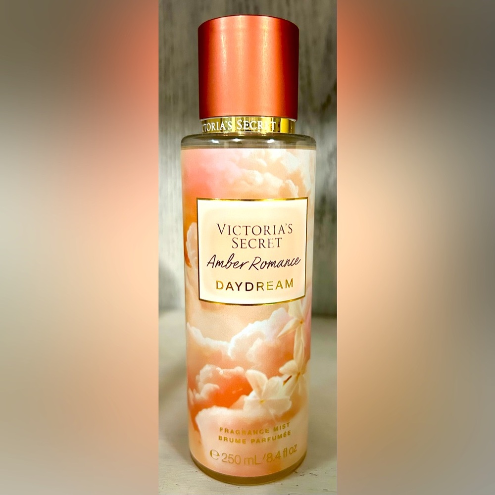 NEW Victoria's Secret Amber Romance Daydream Fragrance Mist